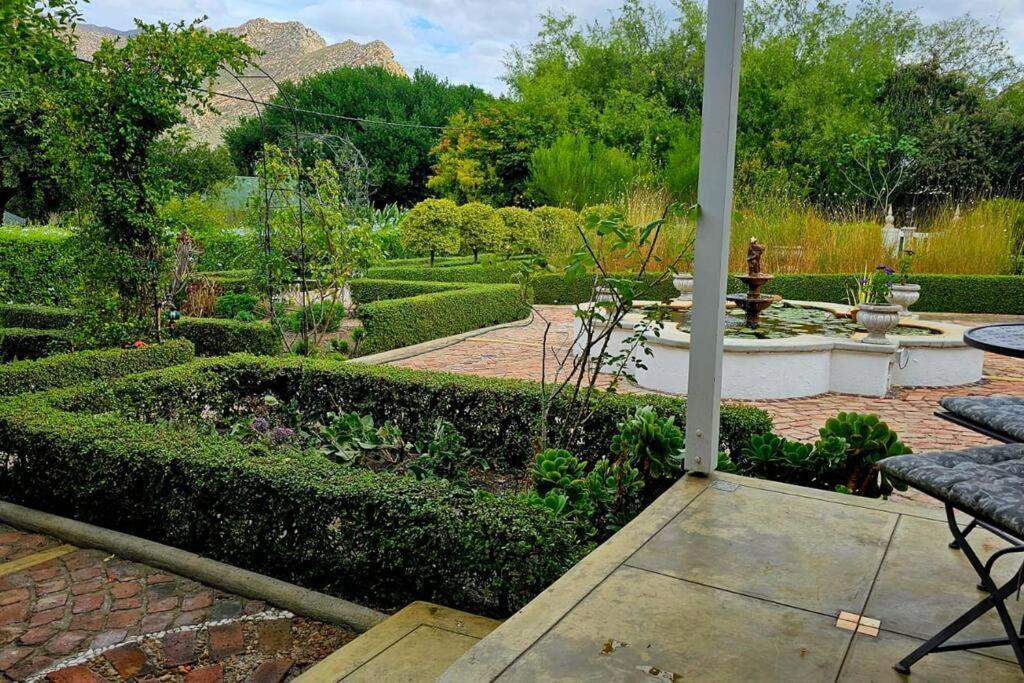Grey Rabbit Cottage Montagu Exterior photo