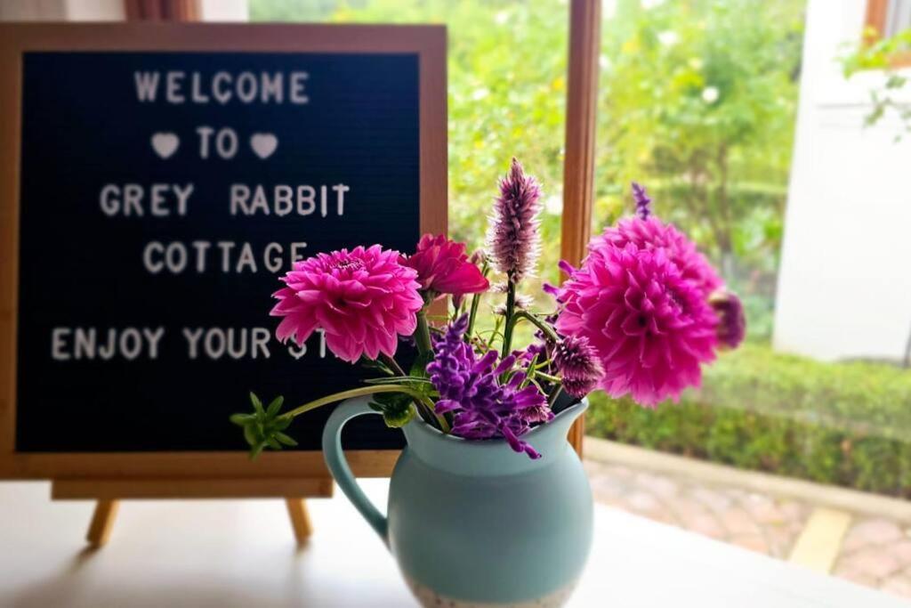 Grey Rabbit Cottage Montagu Exterior photo